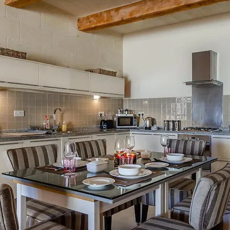 Apartment Gozo W/private Pool, Cosy Terrace, Bbq & Ac Xaghra