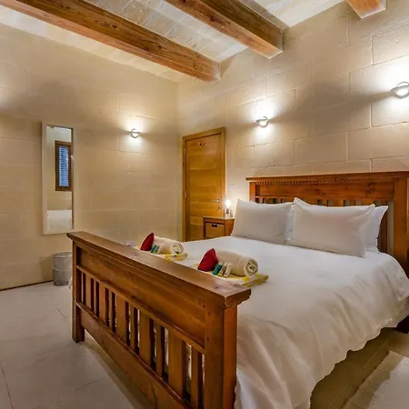 Gozo W/private Pool, Cosy Terrace, Bbq & Ac *